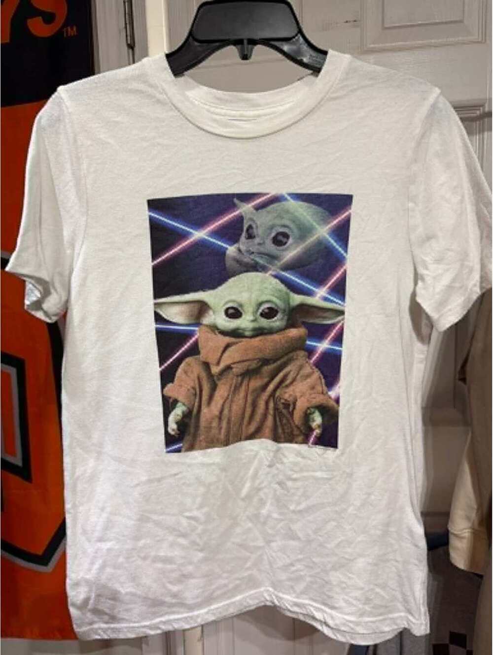 Abercrombie Kids Star Wars Baby Yoda Graphic T-Shirt Size 15/16 White